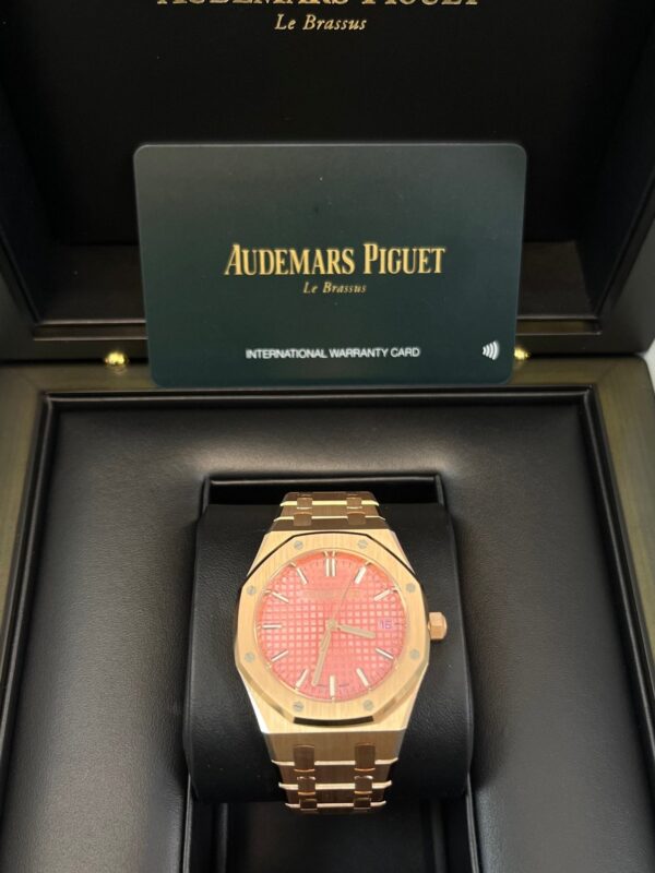 Audemars Piguet Royal Oak Selfwinding Rose Gold Pink Dial 34mm Royal Oak Selfwinding Ref. 77450OR.OO.1361OR.01 - Image 6
