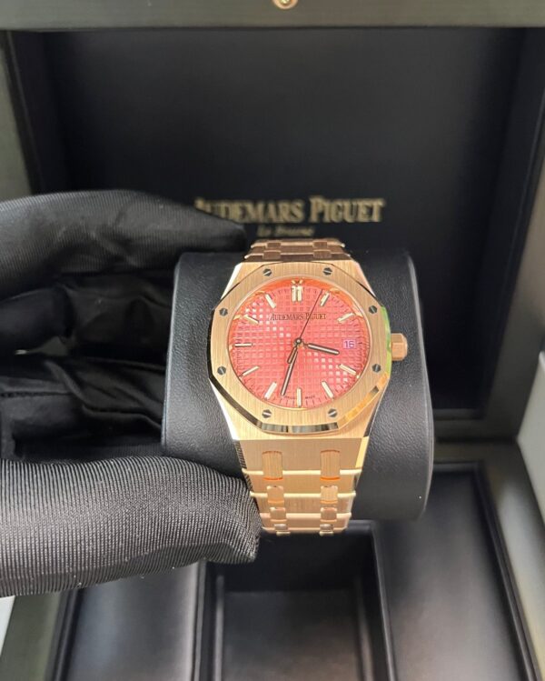 Audemars Piguet Royal Oak Selfwinding Rose Gold Pink Dial 34mm Royal Oak Selfwinding Ref. 77450OR.OO.1361OR.01 - Image 5