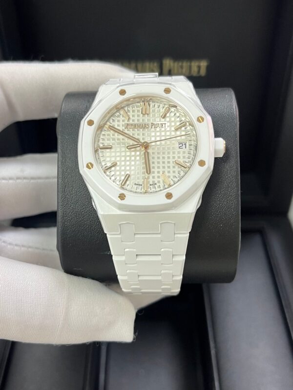 Audemars Piguet Royal Oak Selfwinding White Ceramic 77350CB.OO.1266CB.01 - Image 2