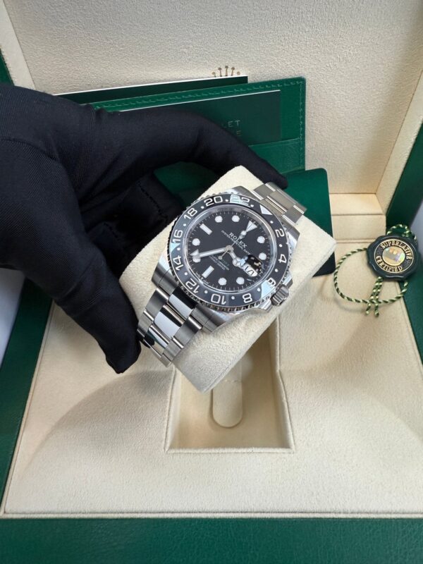 GMT-Master II Black Grey Bezel Oyster Bracelet "Bruce Wayne" 126710GRNR - Image 5