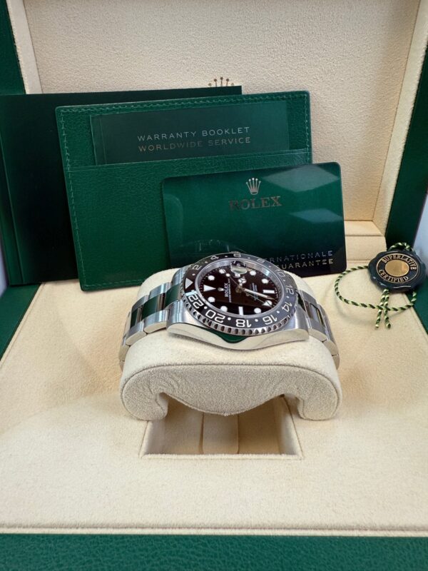 GMT-Master II Black Grey Bezel Oyster Bracelet "Bruce Wayne" 126710GRNR - Image 13