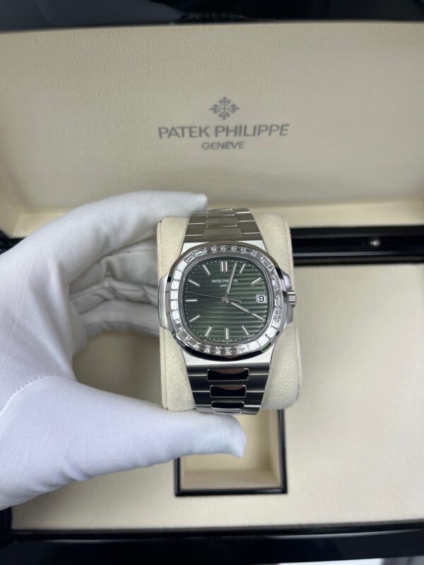 Patek Philippe Nautilus Green Dial Ref # 5711/1300A-001 - Image 4