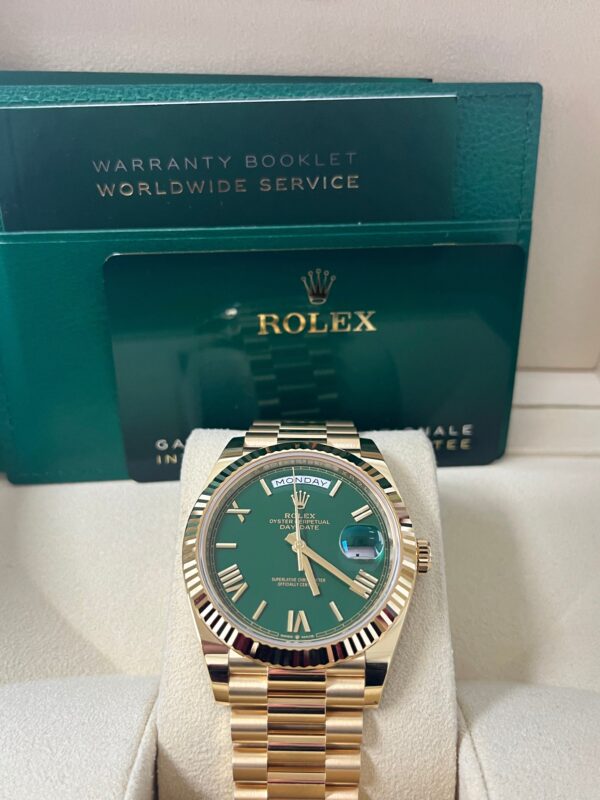Rolex Day-Date 40 Yellow Gold Green Roman Dial  228238 - Image 5