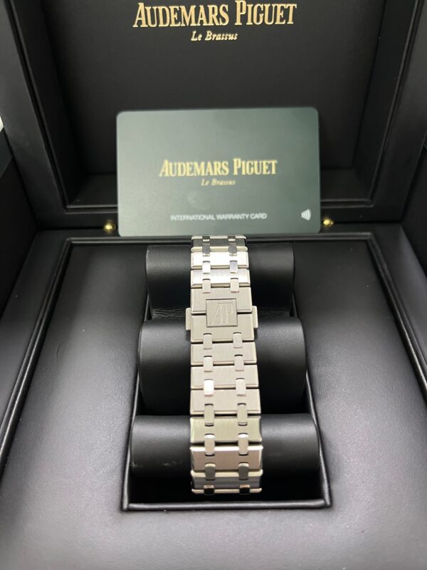 Audemars Piguet Royal Oak Selfwinding Chronograph/ Stainless Steel/ Black Dial/ White Sub-Dials (Ref#26331ST.OO.1220ST.02) - Image 9