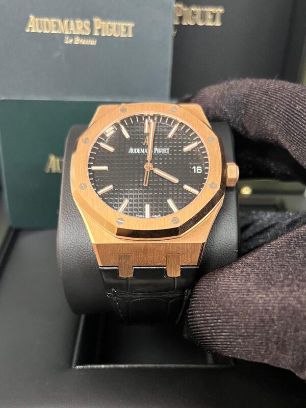 Audemars Piguet Royal Oak Selfwinding/ Rose Gold/ Black Dial/ Black Leather Strap (Ref#15500OR.OO.D002CR.01) - Image 12