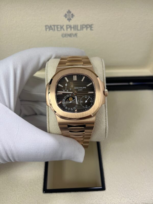 Patek Philippe Nautilus Moon Phase Rose Gold 40mm Brown Black Dial 5712/1R-001 - Image 4