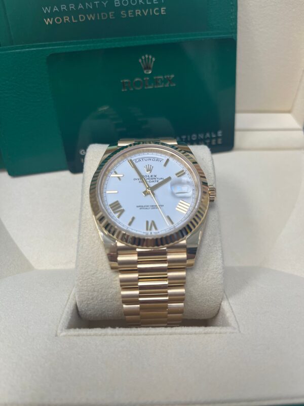 Rolex Day-Date 40 Yellow Gold White Roman Dial Fluted Bezel (Ref# 228238) - Image 6