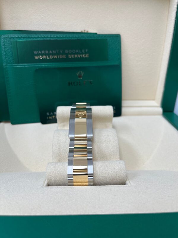 Rolex Datejust 41 Two-Tone Yellow Gold & Oystersteel - Silver Dial - Index Dial (Ref# 126303) - Image 9
