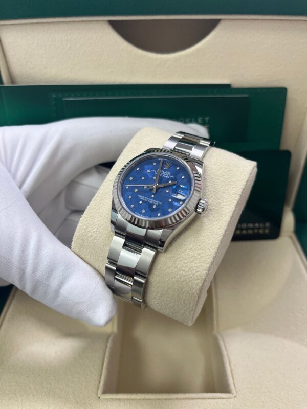 Rolex Datejust 31mm New 2022 Model Oystersteel and White Gold Oyster Bracelet (Reference 278274) - Image 10