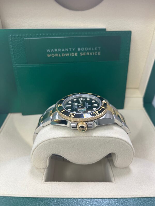 Rolex Submariner Date 18K Yellow Gold/Steel Black Dial 116613LN - Image 4