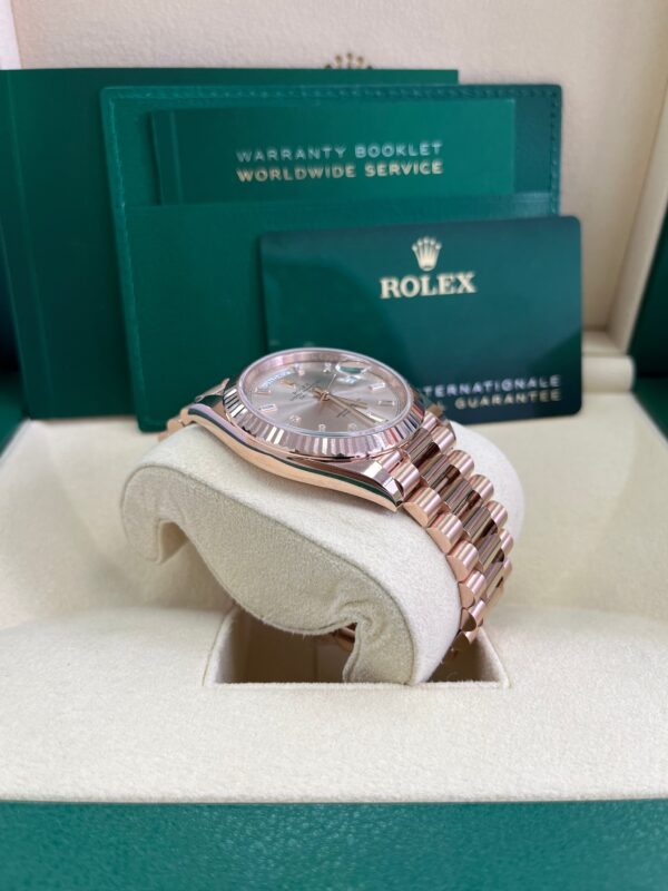 Rolex Day-Date 40 Fluted Bezel Sundust Baguette Diamond Dial President Bracelet 228235 - Image 7