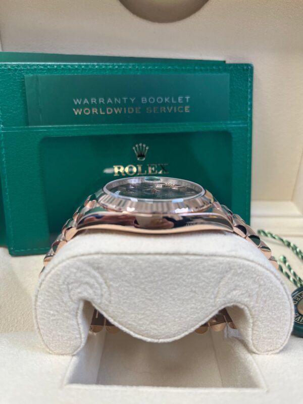 Rolex Day-Date 40 Rose Gold w/ Chocolate Roman Dial & Fluted Bezel (Ref# 228235) - Image 6