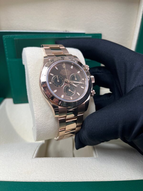 Rolex Everose Gold Cosmograph Daytona 40 Watch - Chocolate and Black Index Dial (Ref # 116505 ) - Image 9