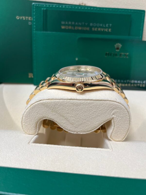 Rolex Day-Date 40 Yellow Gold Silver Roman Dial Fluted Bezel (Ref # 228238) - Image 4