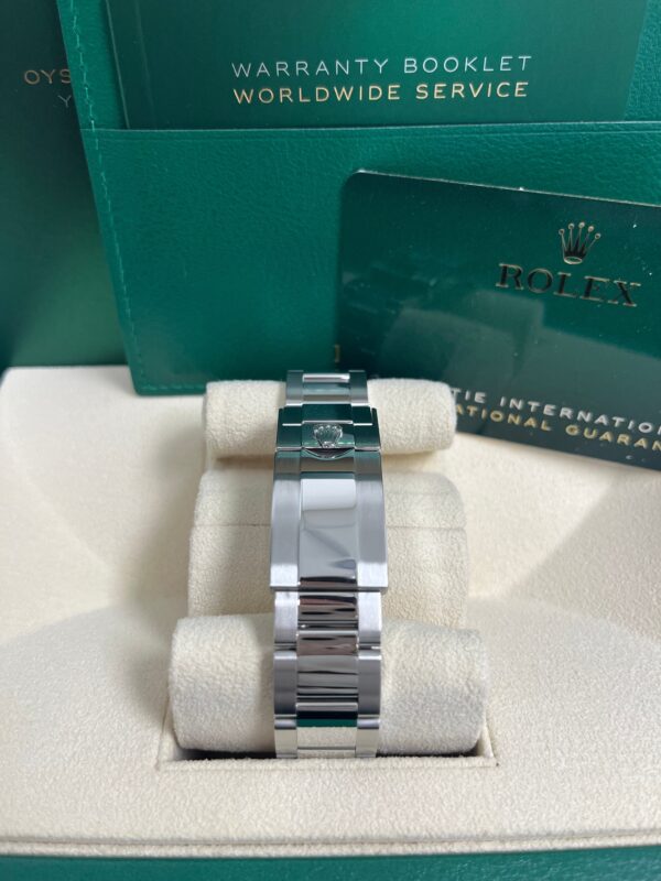 Rolex Yacht-Master 40 Two-Tone Platinum & Steel Watch - Blue Sunray Dial (Ref# 126622) - Image 5