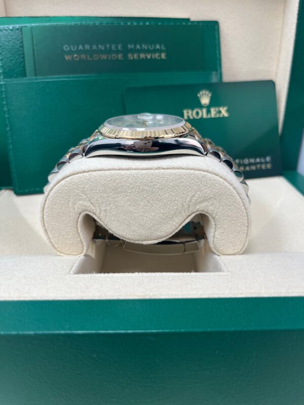 Rolex Mother of Pearl Dial Jubilee Two-Tone Yellow Gold Datejust 36 (Reference 126233) - Image 3