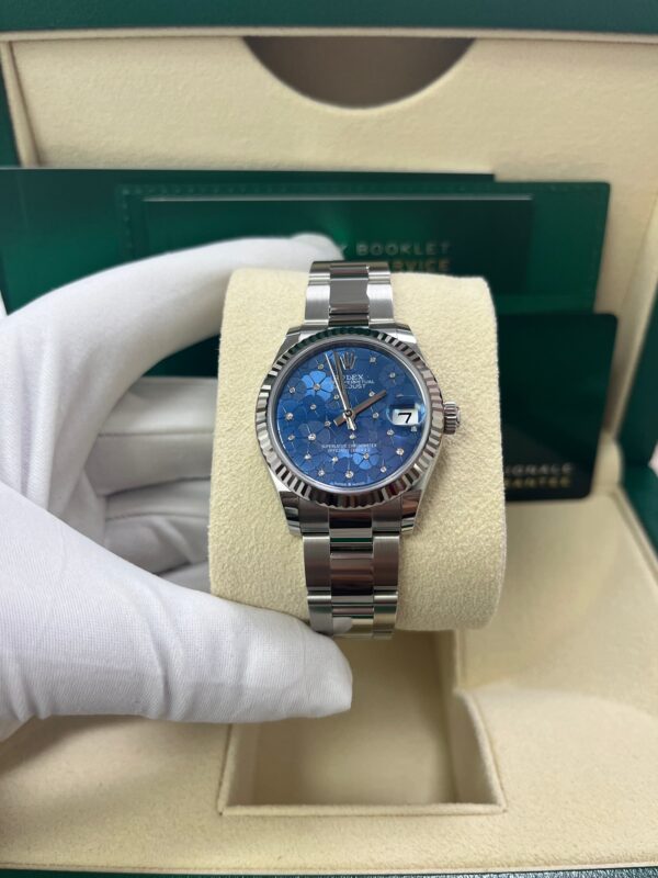 Rolex Datejust 31mm New 2022 Model Oystersteel and White Gold Oyster Bracelet (Reference 278274) - Image 2
