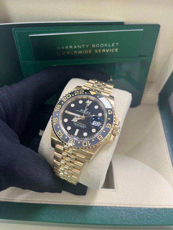 Rolex GMT-Master II NEW RELEASE 2024 GMT-Master II JUBILEE 126718GRNR - Image 9