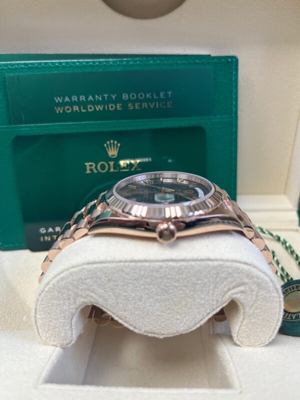 Rolex Day-Date 40 Rose Gold w/ Chocolate Roman Dial & Fluted Bezel (Ref# 228235) - Image 8