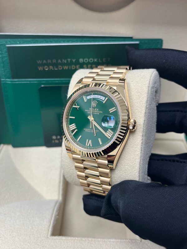 Rolex Day-Date 40 Yellow Gold Green Roman Dial  228238 - Image 4