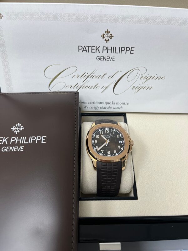 Patek Philippe Aquanaut Rose Gold - Brown Dial (Ref# 5167R-001) - Image 4