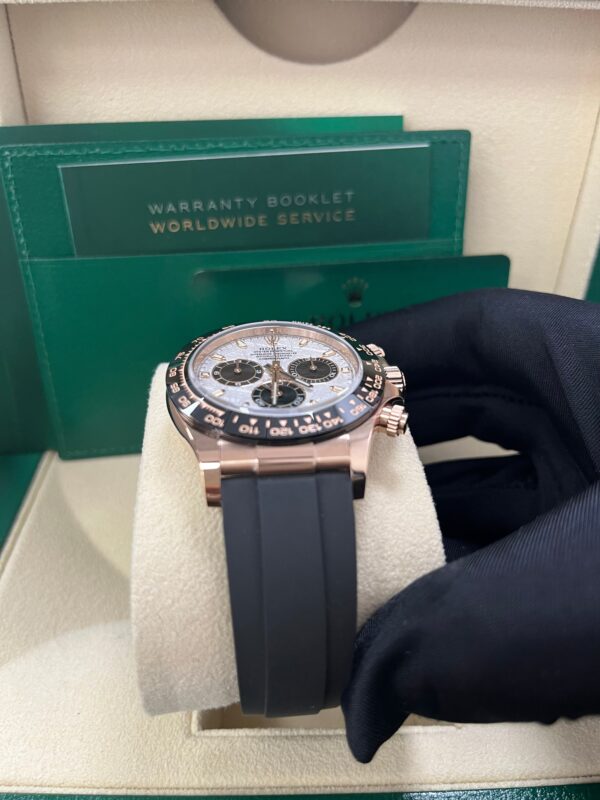 Rolex Daytona Everose Gold Cosmograph Daytona 40 Watch Meteorite Black Index Dial Oysterflex 116515ln - Image 9