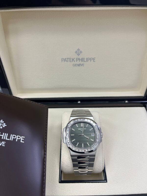 Patek Philippe Nautilus Green Dial Ref # 5711/1300A-001 - Image 9