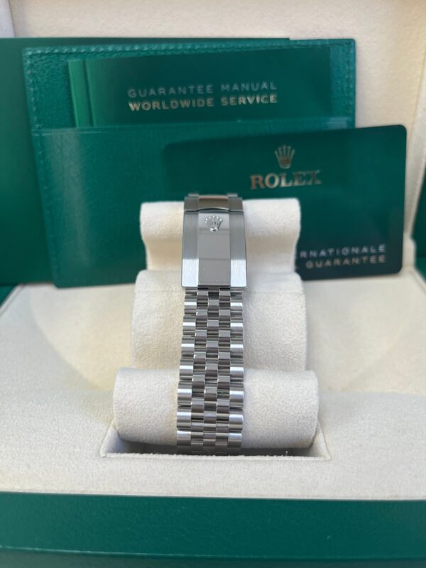 Rolex DateJust Oyster 41 mm Oystersteel Mint Green Dial Fluted Bezel Jubilee Bracelet (Reference # 126334) - Image 6