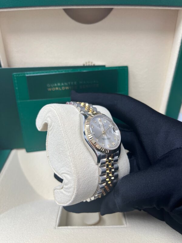 Rolex Datejust 31 Steel and Yellow Gold Datejust 31mm - Fluted Bezel - Silver Diamond Dial - Jubilee 278273 - Image 4