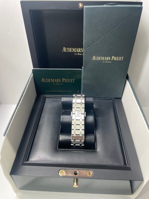 Audemars Piguet Royal Oak Selfwinding/ Stainless Steel/ Silver Dial (Ref#15500ST.OO.1220ST.04) - Image 5