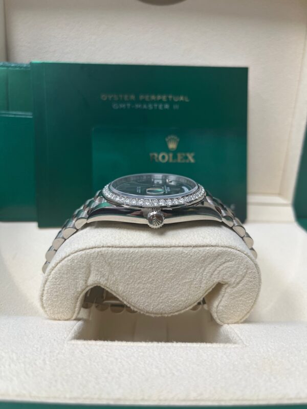 Rolex White Gold Day-Date 40 Watch - Bezel - Olive Green Bevelled Roman Dial - President Bracelet (Ref# 228349RBR) - Image 4
