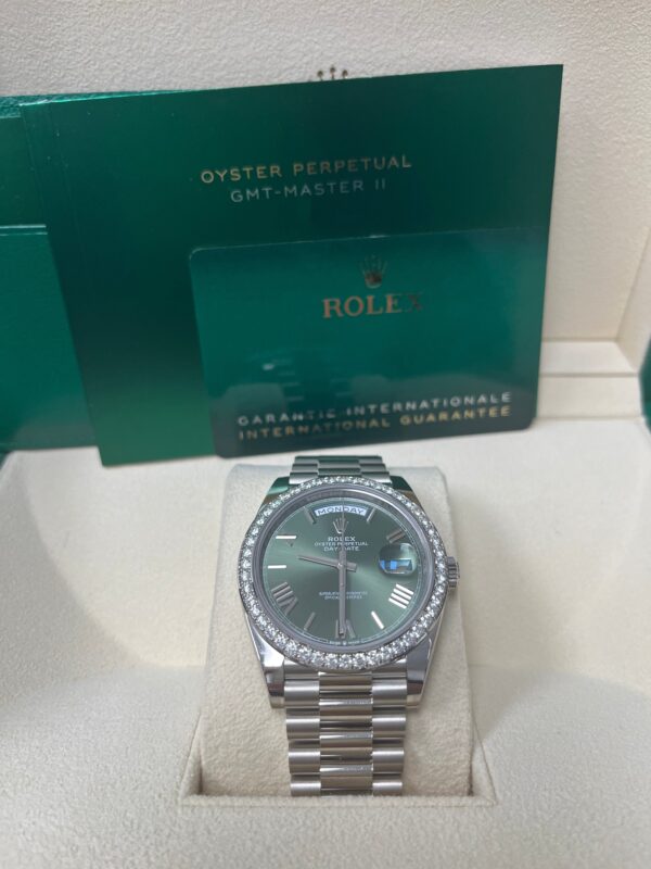 Rolex White Gold Day-Date 40 Watch - Bezel - Olive Green Bevelled Roman Dial - President Bracelet (Ref# 228349RBR) - Image 5