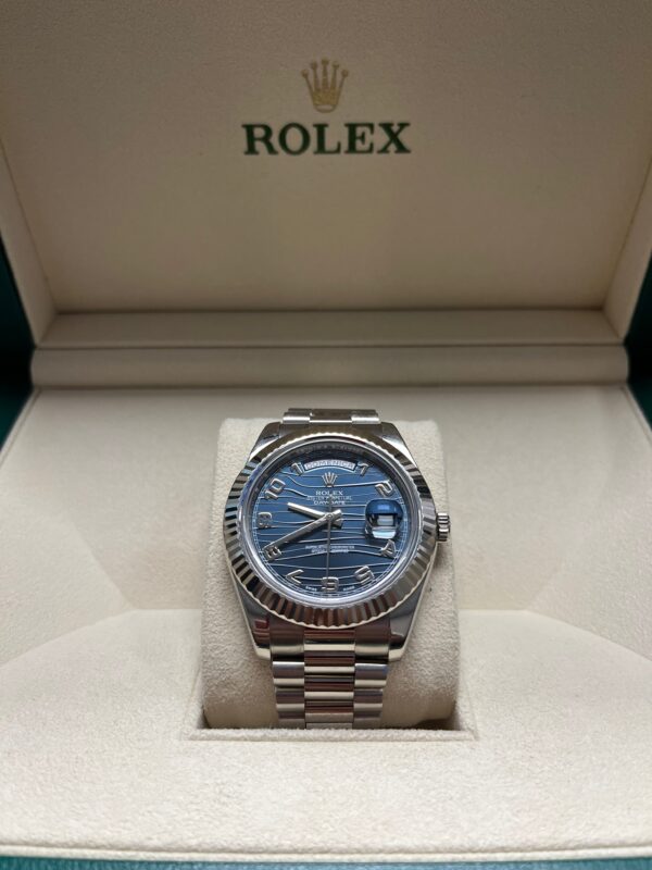 Rolex Day-Date II 18kt White Gold Rolex President Blue Wave Dial Watch (Ref 218239BLWAP) - Image 2