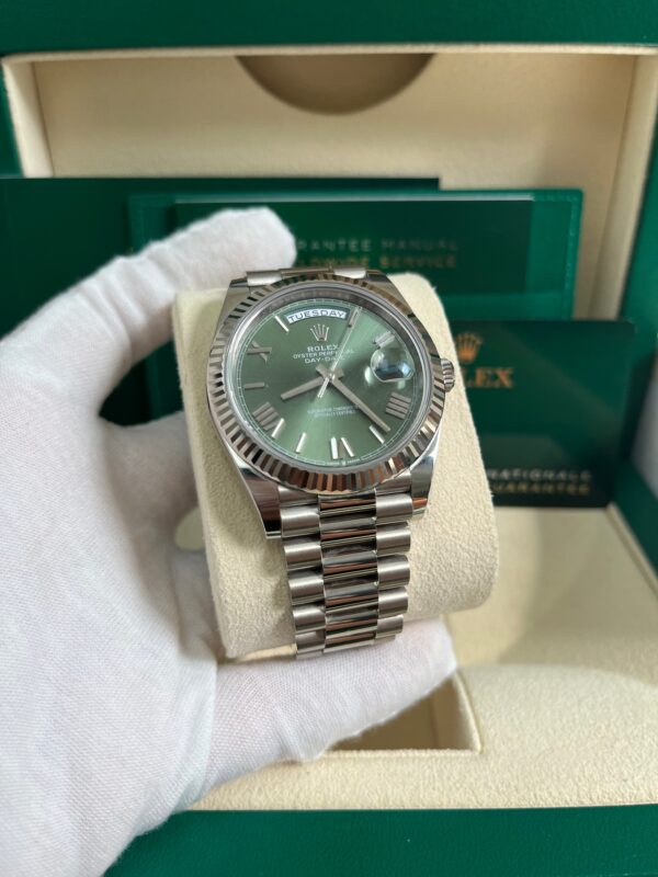 Rolex White Gold Day-Date 40 Watch - Fluted Bezel - Olive Green Bevelled Roman Dial - President Bracelet (Ref# 228239) - Image 7