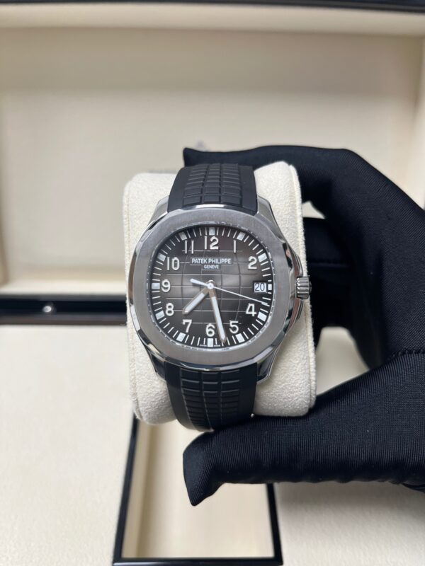 Patek Philippe Aquanaut Stainless Steel/ Black Embossed Dial (Ref#5167A-001) - Image 9