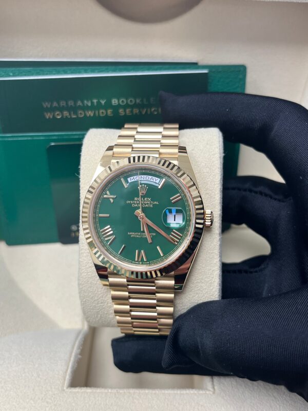 Rolex Day-Date 40 Yellow Gold Green Roman Dial  228238 - Image 11