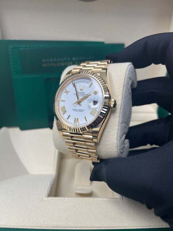 Rolex Day-Date 40 Yellow Gold White Roman Dial Fluted Bezel (Ref# 228238) - Image 10
