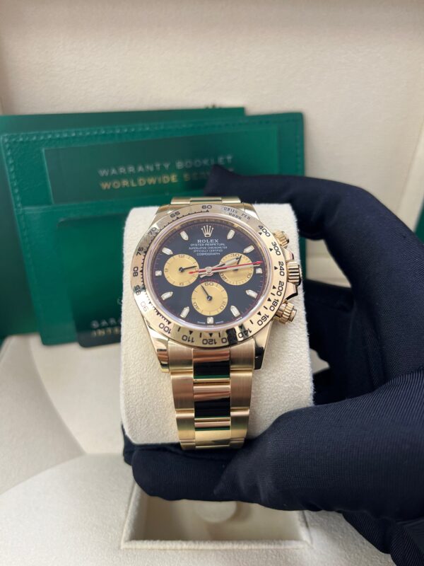 Rolex Daytona Paul Newman Yellow Gold Daytona Black Dial Yellow Subdials 116508 - Image 9