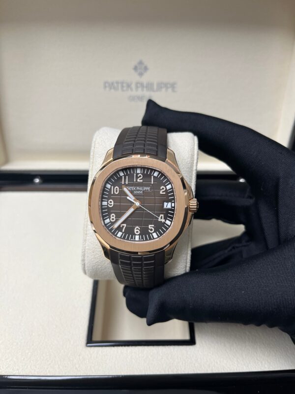 Patek Philippe Aquanaut Rose Gold - Brown Dial (Ref# 5167R-001) - Image 10