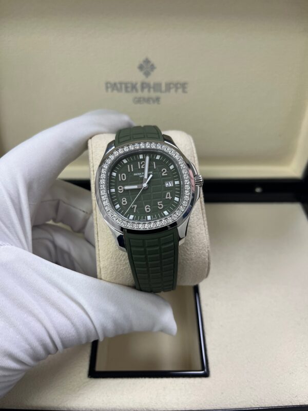Patek Philippe Aquanaut Luce (Ref# 5267/200A-011) - Image 4