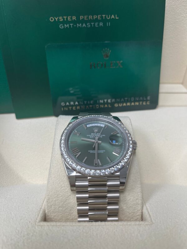 Rolex White Gold Day-Date 40 Watch - Bezel - Olive Green Bevelled Roman Dial - President Bracelet (Ref# 228349RBR) - Image 7
