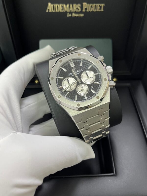 Audemars Piguet Royal Oak Selfwinding Chronograph/ Stainless Steel/ Black Dial/ White Sub-Dials (Ref#26331ST.OO.1220ST.02) - Image 12