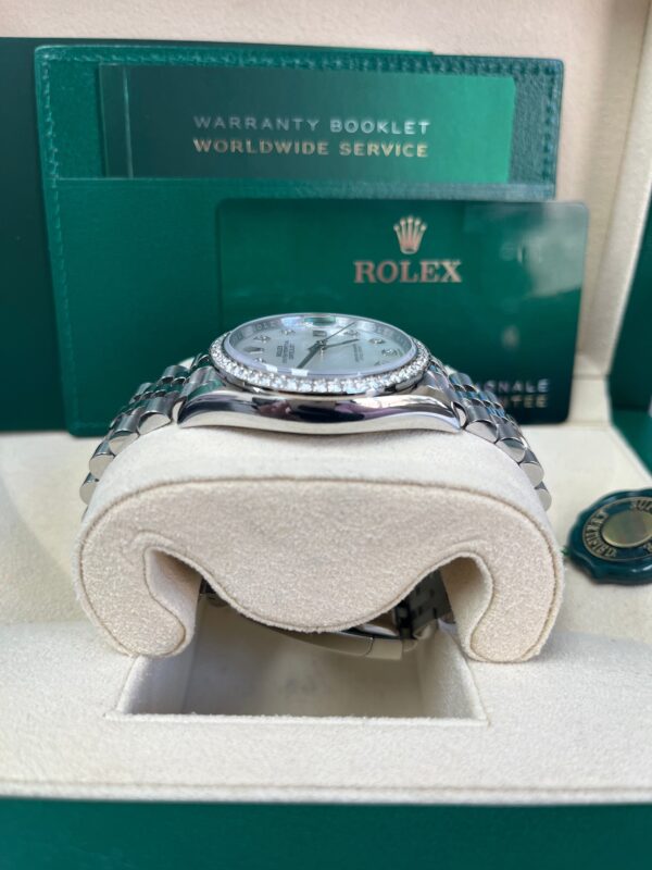 Rolex Datejust 36 Mother of Pearl Diamond Dial Diamond Bezel steel - 36mm Jubilee Bracelet (Reference #126284rbr) - Image 7