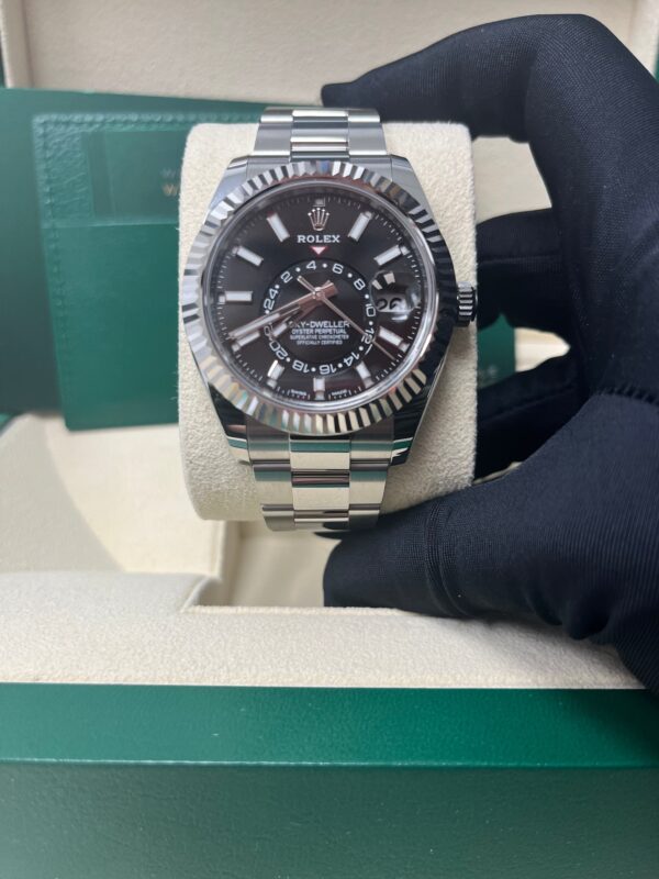 Rolex Sky-Dweller 18k White Gold 42mm Black Dial - Steel Bracelet (Ref# 326934) - Image 4