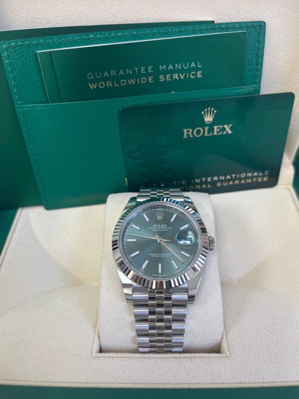 Rolex DateJust Oyster 41 mm Oystersteel Mint Green Dial Fluted Bezel Jubilee Bracelet (Reference # 126334) - Image 3