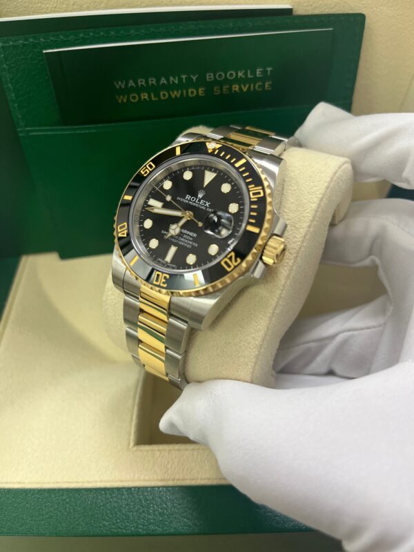 Rolex Submariner Date 18K Yellow Gold/Steel Black Dial 116613LN - Image 8