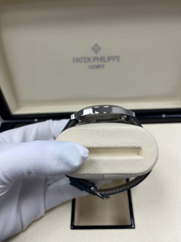 Patek Philippe Calatrava LIMITED-EDITION 6007A-001 - Image 5