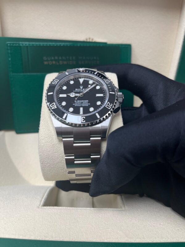 Rolex Submariner (No Date) Black Dial No Date 124060 - Image 8