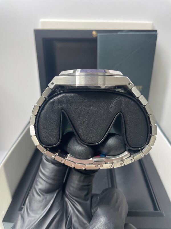 Audemars Piguet Royal Oak Selfwinding/ Stainless Steel/ Silver Dial (Ref#15500ST.OO.1220ST.04) - Image 10