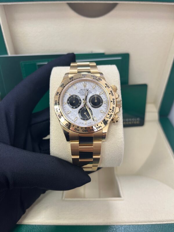 Rolex Cosmograph Daytona Meteorite and Black dial Oyster bracelet (Ref# 116508) - Image 11